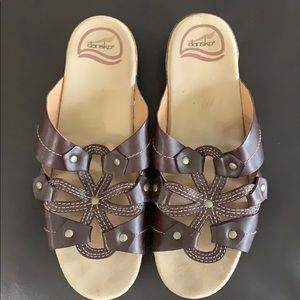 Dansko size 40